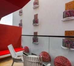 Двухместный номер Premium Raining Street View 2 отдельные кровати в Voco Monaco Dubai