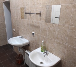 "Водный Мир", комната, комфорт, пятиместная, двуспальная кровать, Wi-Fi , ТВ, общие удобства на этаже, 18 кв/м, 1 этаж в Саблино