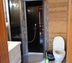 Коттедж с террасой в Альтаир