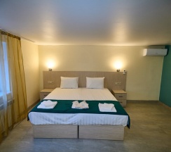 СТАНДАРТ с отдельным входом и ТЕРРАСОЙ в MaxxRoyal