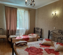 2-х комнатный улучшенный в Райский уголок