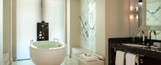 Номер Премьер Твин в Four Seasons Hotel Moscow
