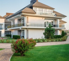 ЛЮКС с видом на БАССЕЙН 2-комнатный в Villaggio