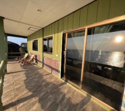 Люкс с видом на море в Char Bungalows