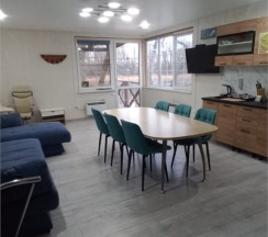 Дом №1 у воды в Мёд