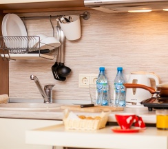 КОМФОРТ С КУХНЕЙ с одной большой или двумя отдельными кроватями в Comfort_Nsk Hotel