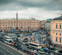 Люкс с балконом в Home Aparts