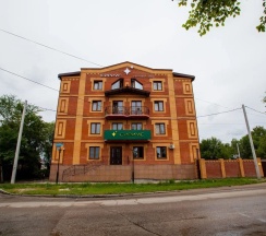 Женский номер с шестью кроватями и общей ванной в Сириус