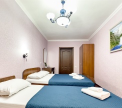 Комфорт c балконом в Три богатыря by Viva Hotels Group