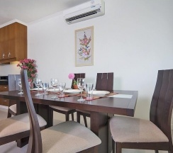 Апартаменты Deluxe с 2 комнатами с видом на бассейн 2 отдельные кровати в Sun Paradise Villas Karon