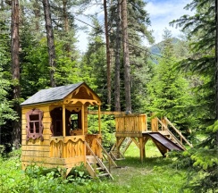 Шале 3. Четырехместный номер комфорт с видом на горы в Белый волк