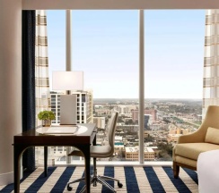 Двухместный номер Signature Corner (двуспальная кровать) в Fairmont Austin