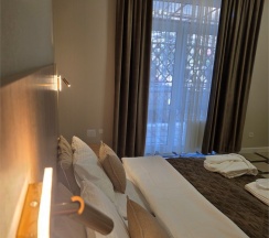 Премиум Люкс с кроватями TWIN/DBL и большой террасой с видом на горы в Цитрус