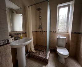 Двухместный номер Standard с балконом и с видом на горы двуспальная кровать в Premier Azau