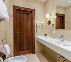 Люкс в Райкин Plaza Hotel