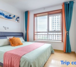 Тент с 3 комнатами с видом на море в Rizhao Shuohai Seaview Homestay (Wanpingkou Branch)