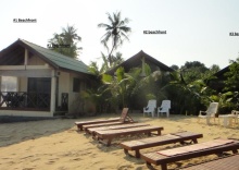 Бунгало beachfront в Moonhut Bungalows