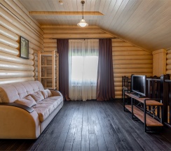 Гостевой дом с горячей купелью и камином в Лепота