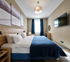 Двухместные апартаменты Корпус Центр №1 с 2 комнатами двуспальная кровать в Вальсет Премиум