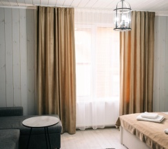 Двухместный номер с диваном двуспальная кровать в Winterfell