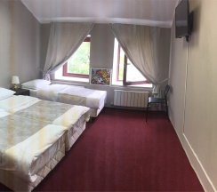 Стандартный трехместный номер в Бахет