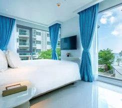 Номер Standard с 2 комнатами с балконом в Centara Sonrisa Residences & Suites Sriracha
