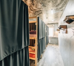 Кровать в мужском в Loft