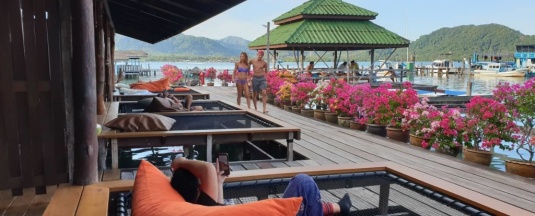 Трёхместный номер Deluxe в Salakphet Resort