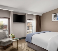 KING DELUXE CITY VIEW ROOM в Chekhoff Hotel Moscow Curio Collection by Hilton