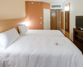 Двухместный номер Standard 2 отдельные кровати в Ibis
