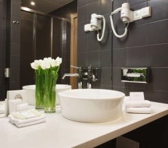 Двухместный номер Стандарт с видом на реку 2 отдельные кровати в Tulip Inn Rosa Khutor