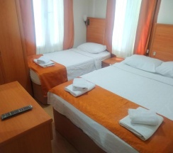 Трёхместный номер Standard в Yalcin Hotel