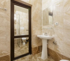 4-х местный комфорт с балконом в White Hotel