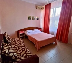 3 местный номер Делюкс в Петрович