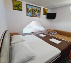 4-местный номер стандарт семейный (мансарда) в Золотой Лев