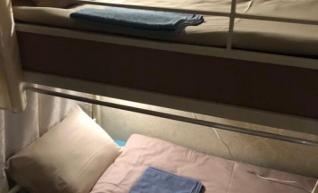 Кровать в общем номере с видом на город в На Советской