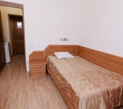 Номер Полулюкс 3-6 в Интурист