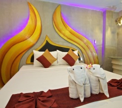 Двухместный номер Premier двуспальная кровать в Baan Kamala Fantasea Hotel
