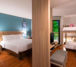 Четырёхместный семейный номер в ibis Phuket Patong