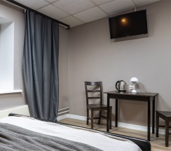 Улучшенный номер с 1 кроватью в Номера в Гатчине