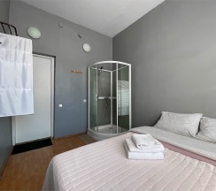 эконом с двуспальной  кроватью в Safari