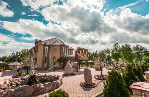 с. Ковардицы: Отель Риони