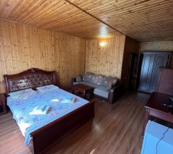 Стандарт комфорт без балкона вид во двор в Дени Дельмар