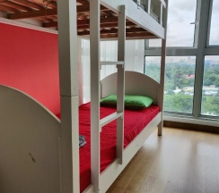 Кровать в общем номере в SkyBed Over The Sky Hostel @Regalia Suites & Residences KL