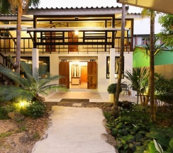 Семейный коттедж с 2 комнатами с балконом в Kata Tranquil Villa