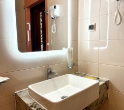 Семейный номер двухкомнатный в Bridge hotel