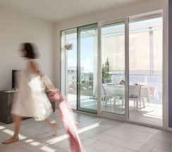 Номер Standard Пентхаус c 1 комнатой с балконом и с частичным видом на море в Residence Sunrise Cesenatico
