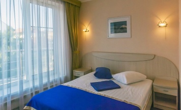 Стандарт трёхместный в Синее море