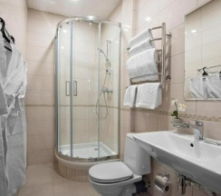 Номер люкс в Bridge hotel