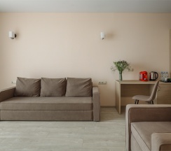 Люкс двухкомнатный с 2 балконами и видом на море в Sofgrand